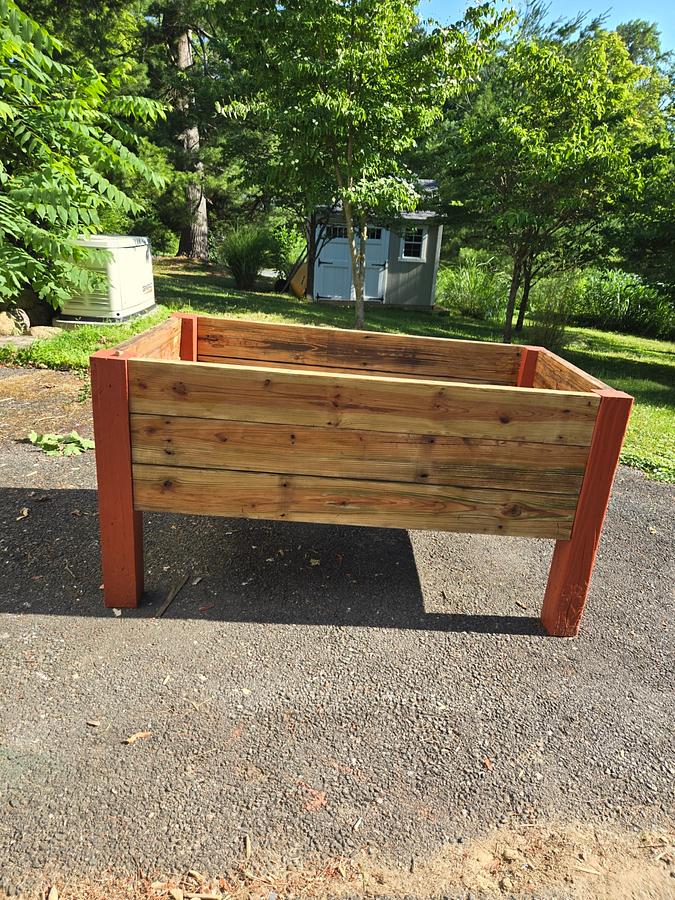 Reclaimed wood planter