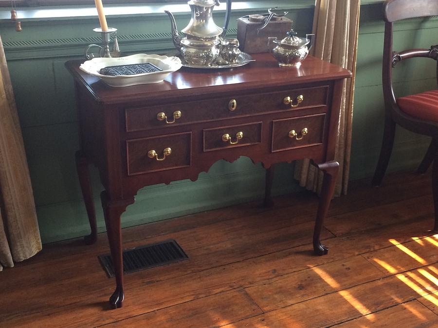 Queen Anne lowboy