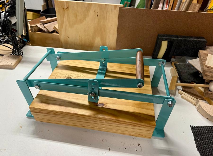 The Smoosher… linocut print press