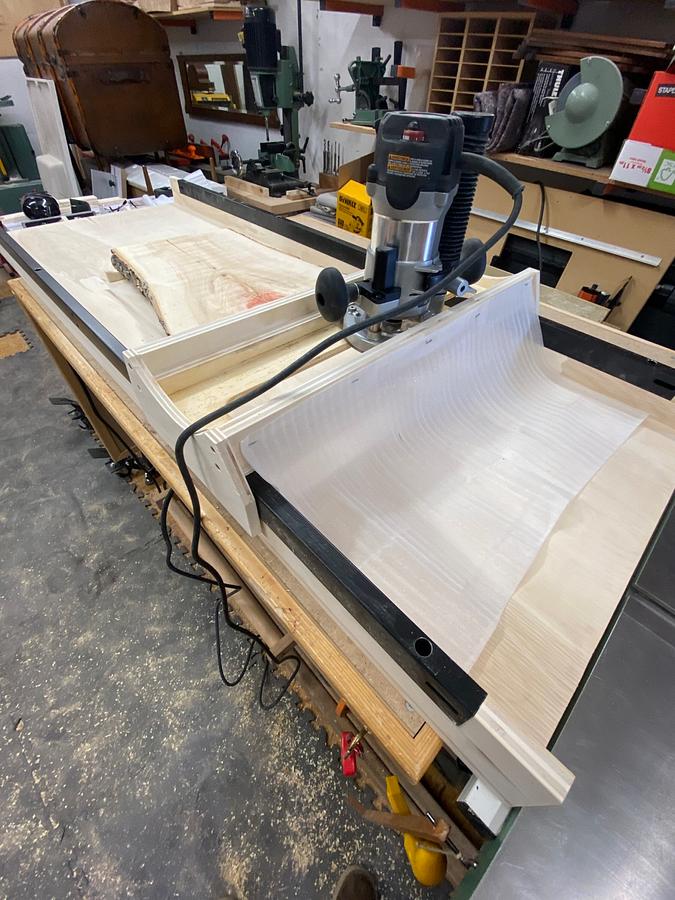 Live edge flattening jig