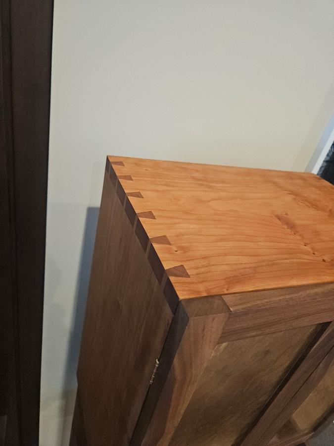 My version of Krenov cabinet on stand
