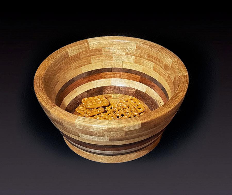 A snack bowl with a twist.