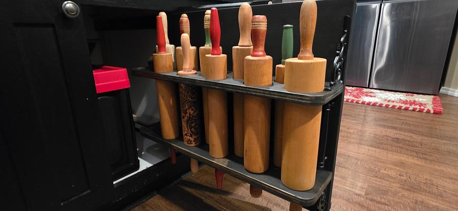 Rolling pin storage
