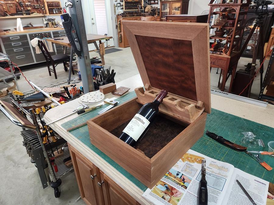 Wine display box