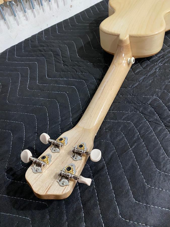 No. 30 Concert Ukulele
