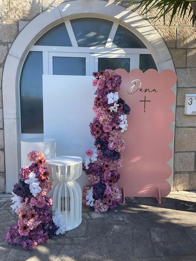 FLOWER ARRANGEMENTS RACK