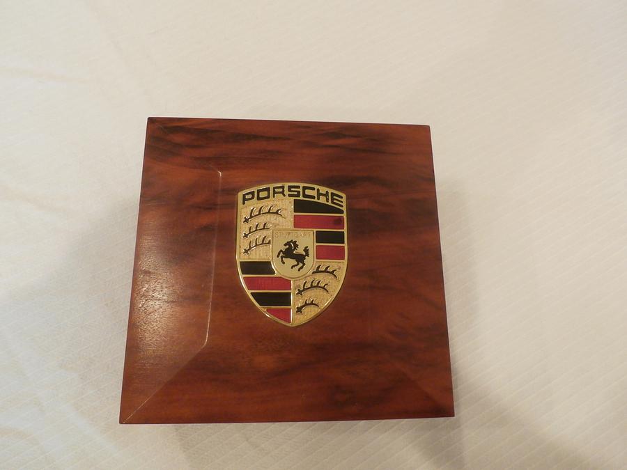 Porsche Crest Box
