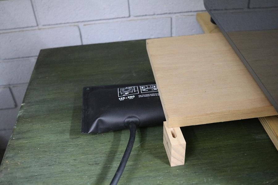 Using the WOLF Inflatable Leveling Wedges.