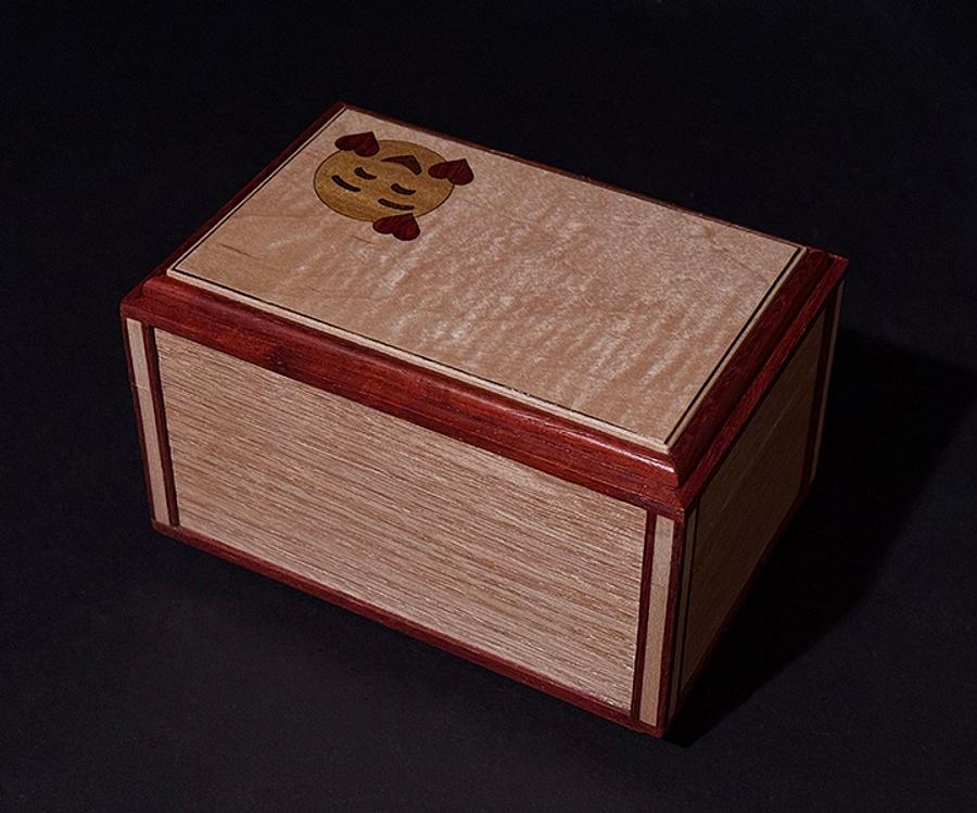 emoji box 