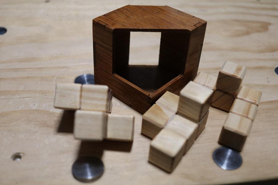 “Palace” packing Puzzle.