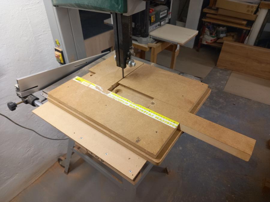 MDF CIRCLES / CIRCLE CUTTING JIG