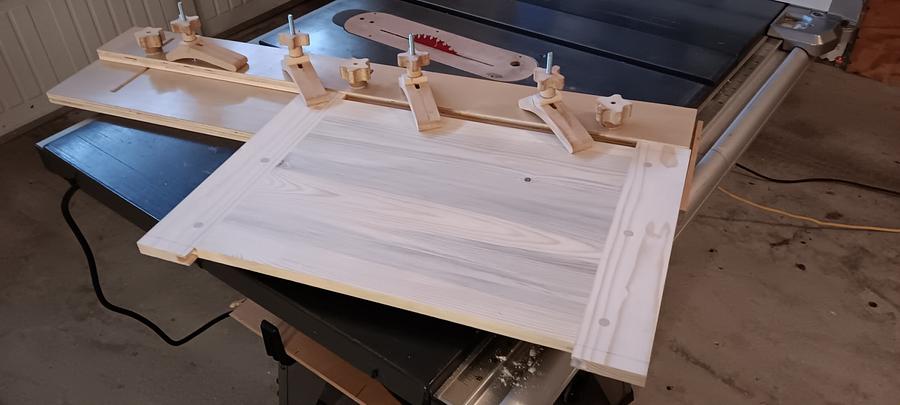 Tapering / Jointer Jig for tablesaw