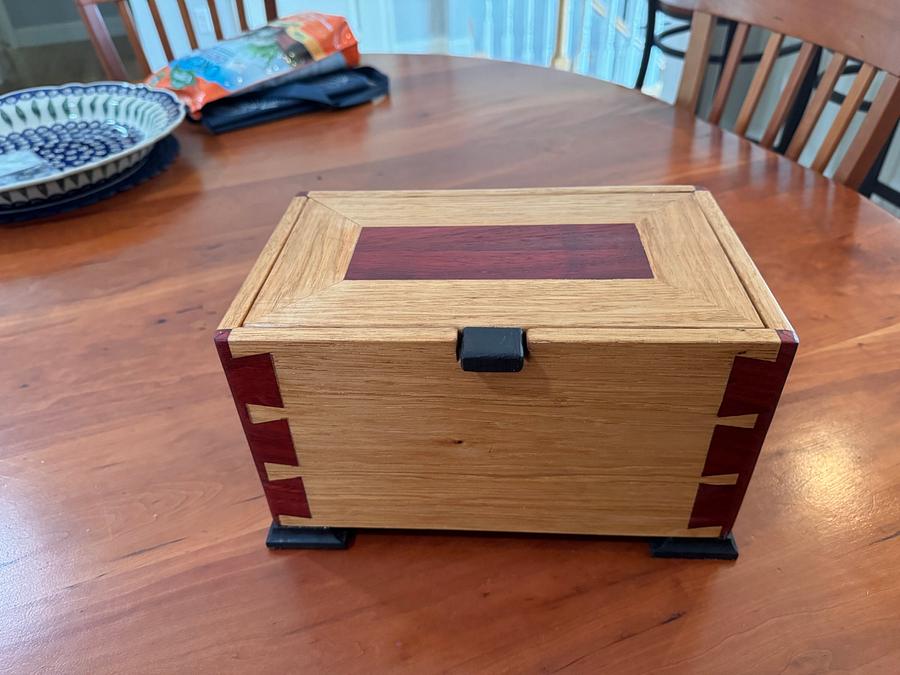 Keepsake Box with Mitered Dovetail Joints