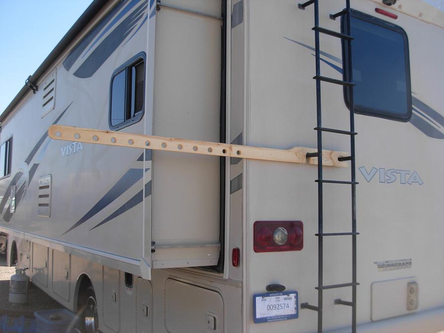 Hanger Bar for RV Ladder