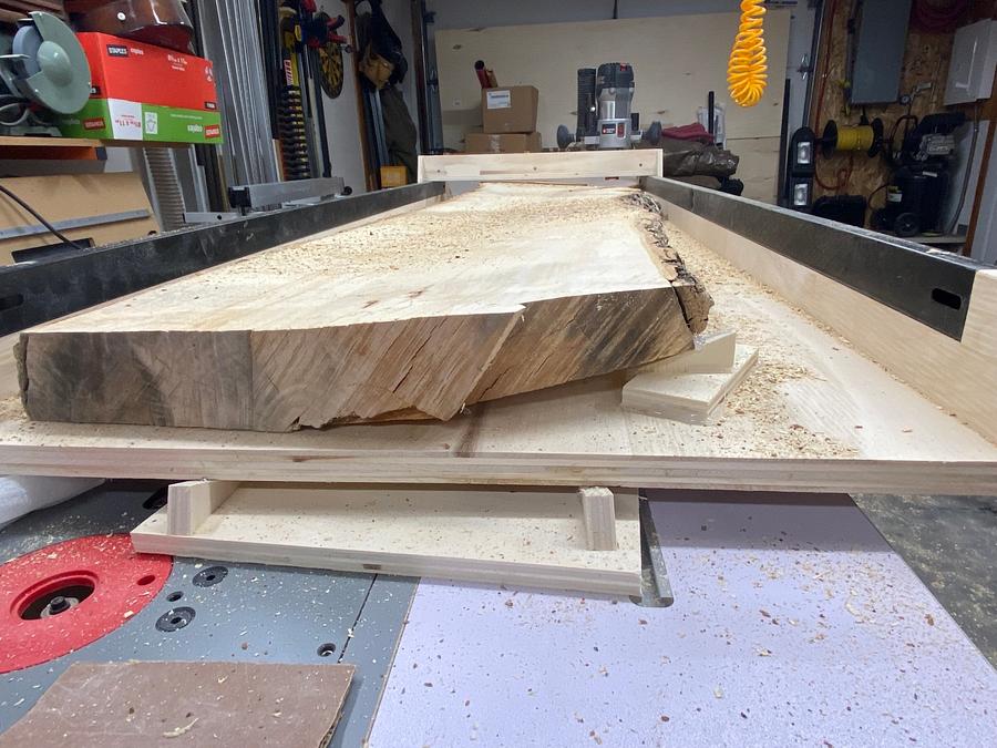 Live edge flattening jig