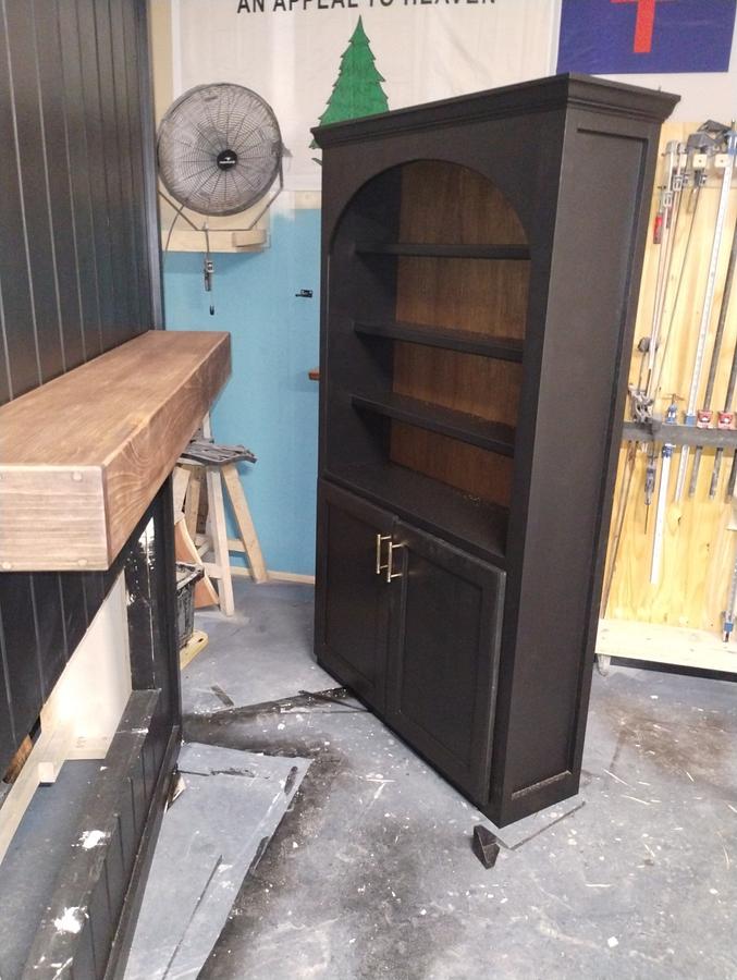 Built-in Entertainment Center with Bookshelves 