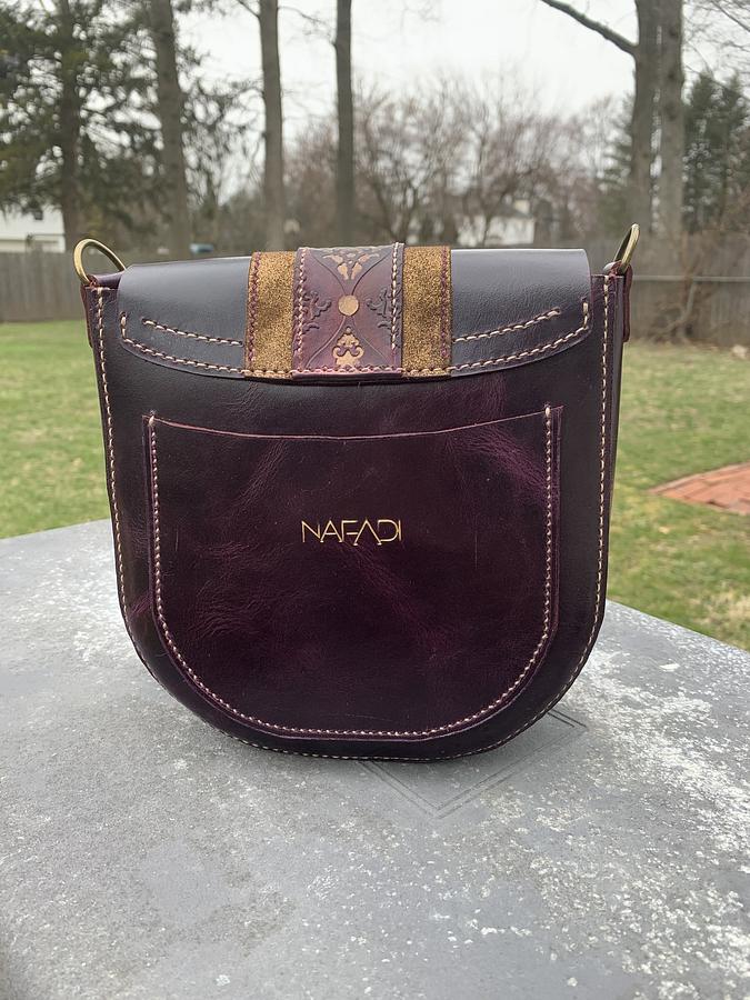 Vintage purple crossbody bag 