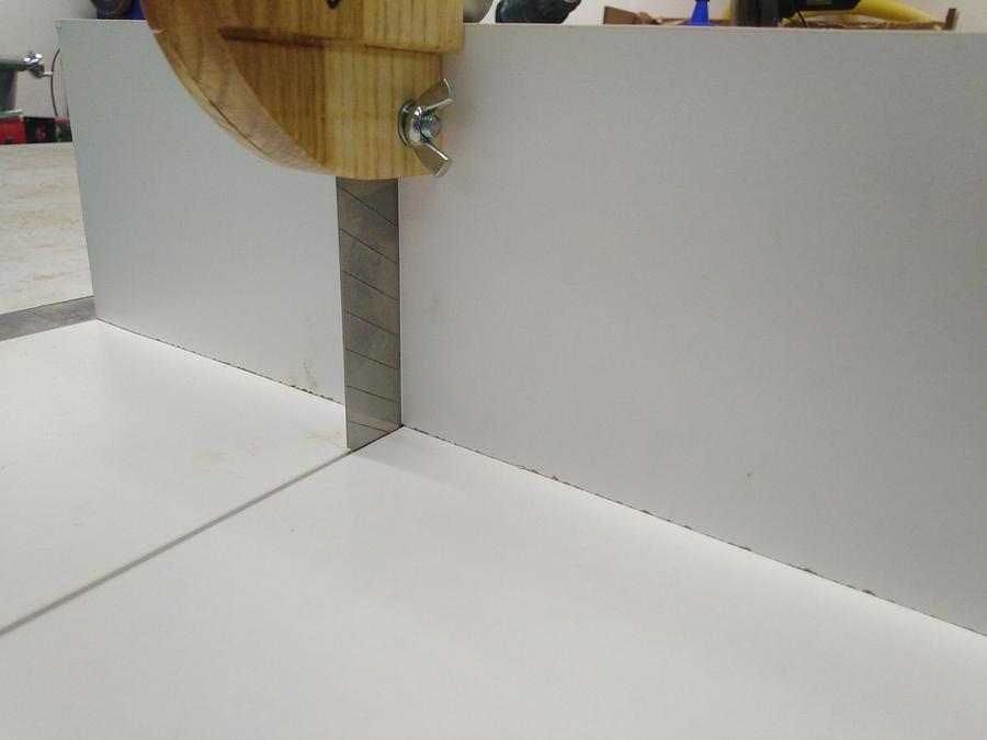 CAKES CUTTER