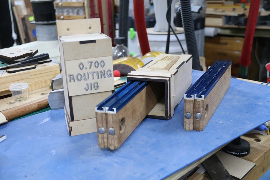 Adjustable Routing Jig Box 