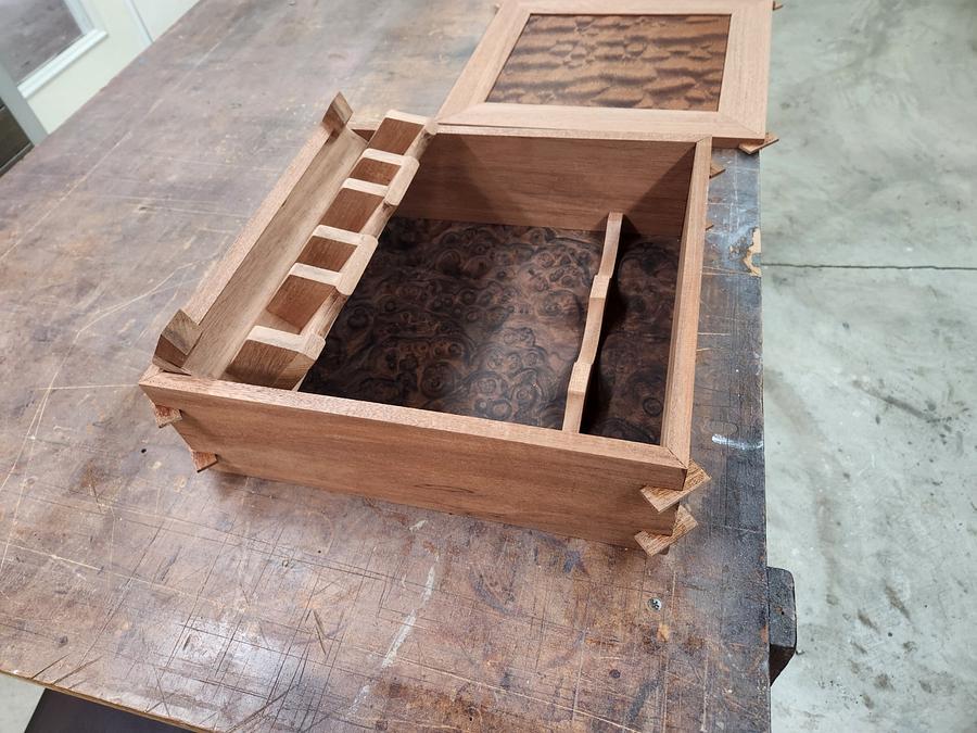 Wine display box