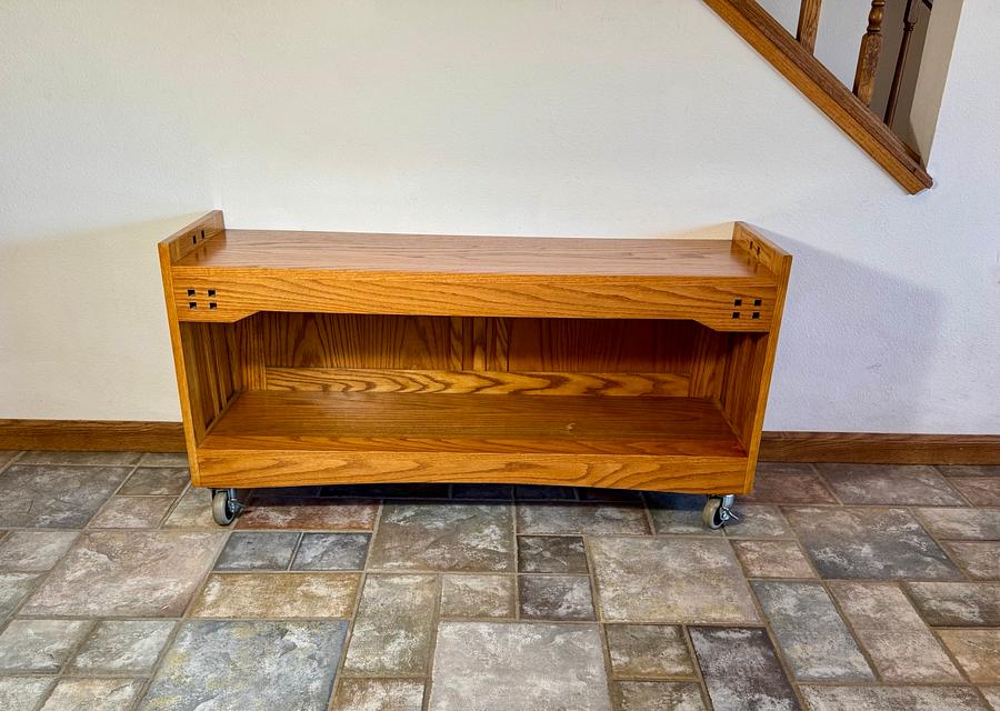 Arts And Crafts Style Laundry Bench