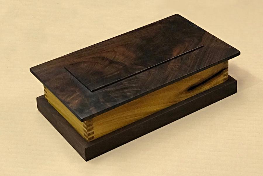 Walnut and Hedge Keepsake Box