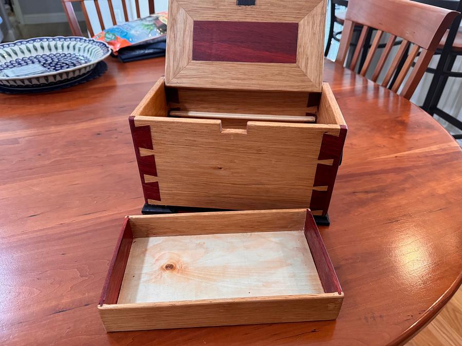 Keepsake Box with Mitered Dovetail Joints