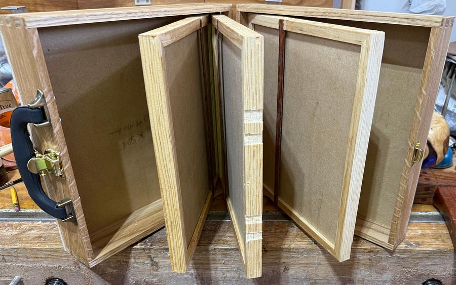 Table saw blade storage case