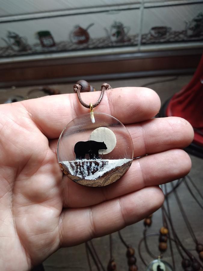 Resin and wood necklace