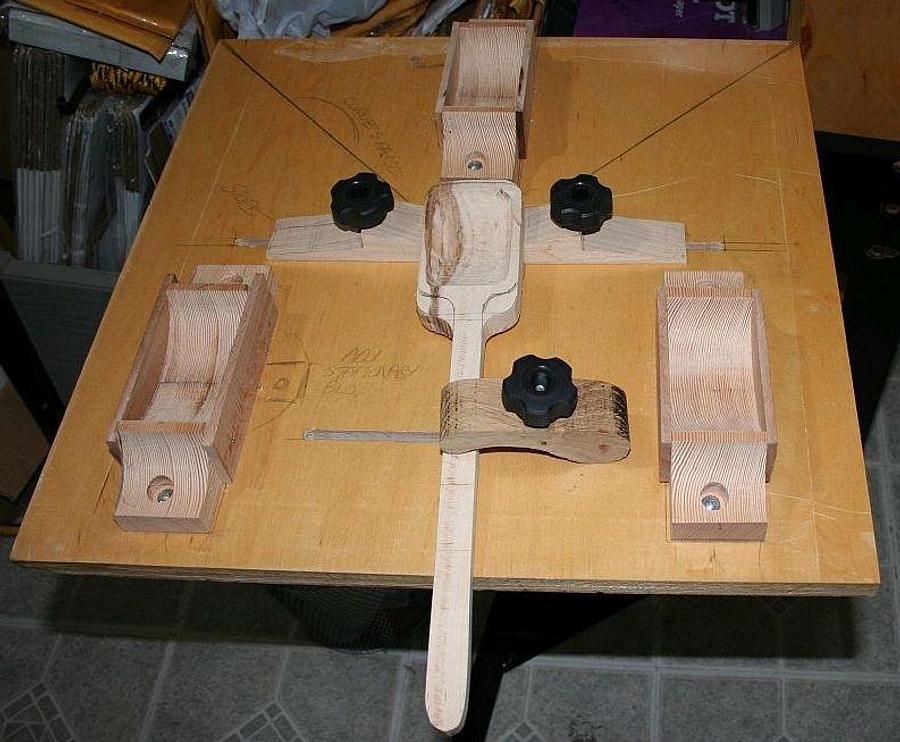 SPOON CARVING JIG