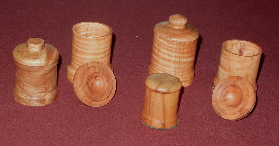 Lidded boxes