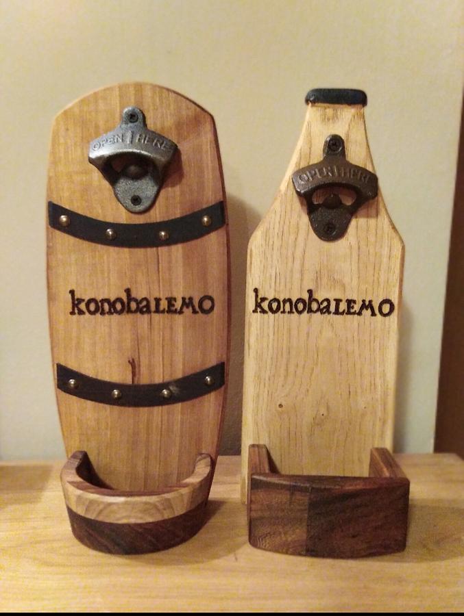 WALLHANG BOTTLE OPENER