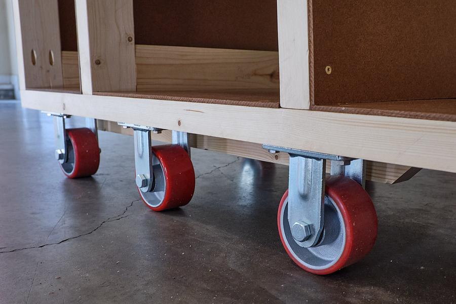 Scrap Lumber Rack for a Tricky Room