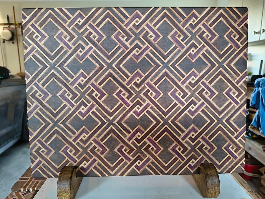 Chain Mail End Grain cutting board 