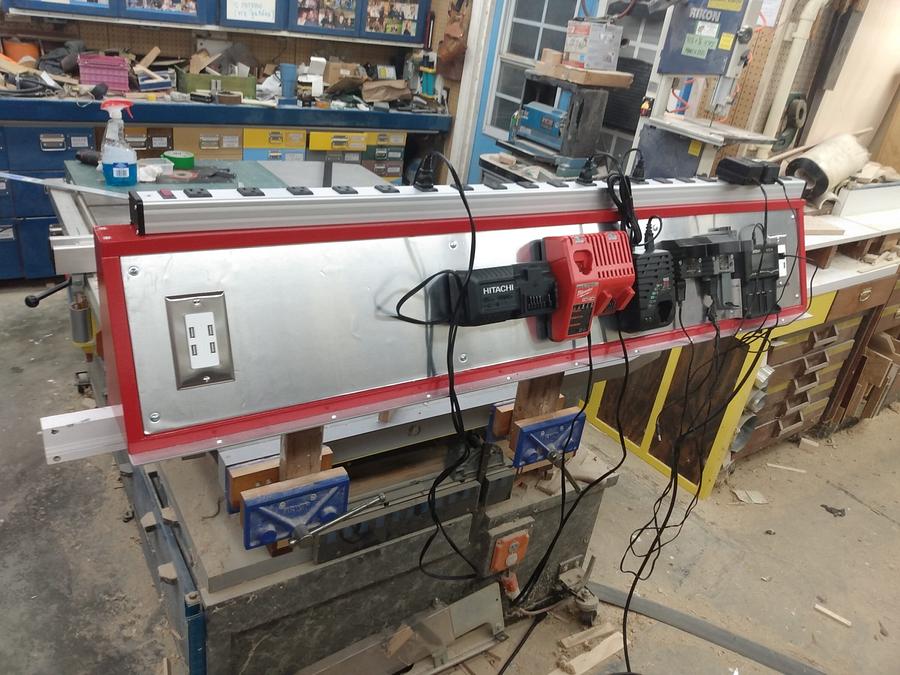 Toolbox Charging Station