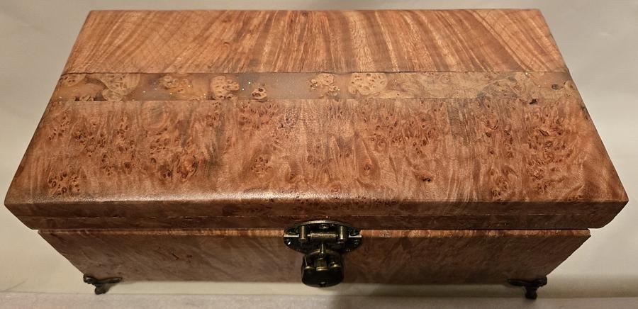 Maple wood burl keepsake box