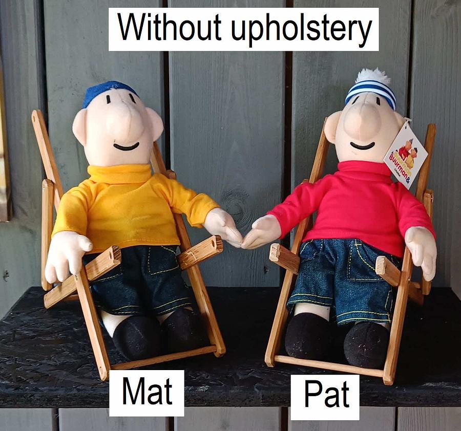 Beach chairs for Pat & Mat