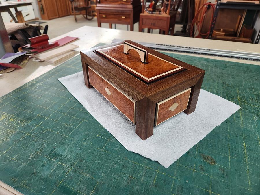 Box, ambonia burl focus