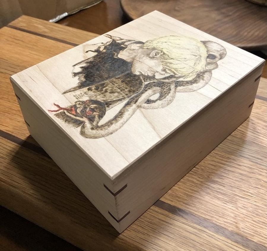 Small Box - pyrography ( not laser)