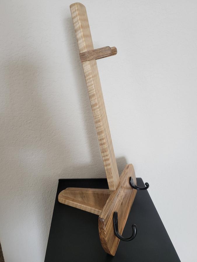 Guitar Clock w/standard "Time to Play"