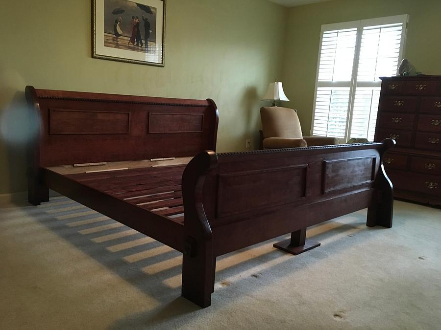 King size cherry sleigh bed