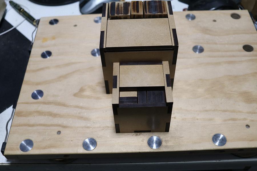 “Guillotine” Packing Puzzle.