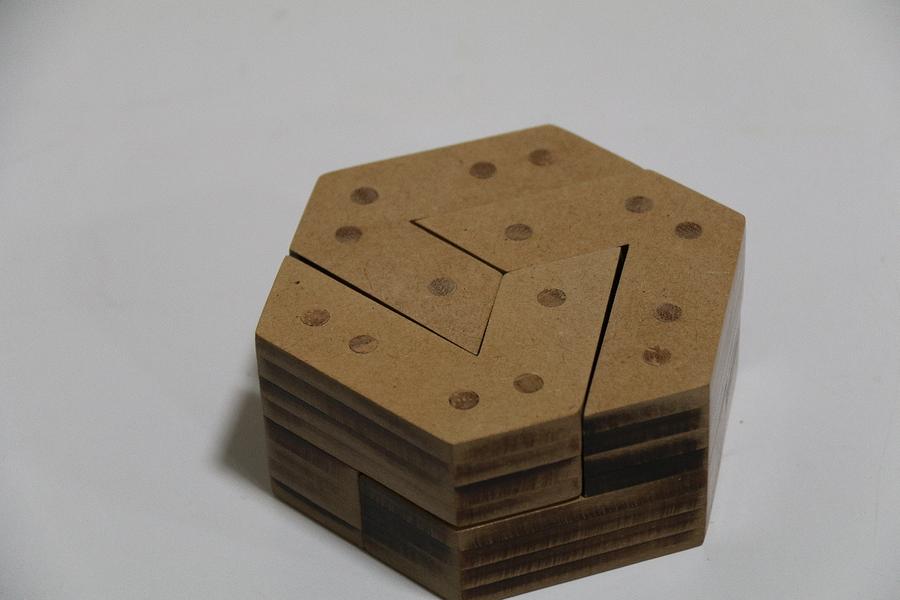 HEXAGON Puzzle.