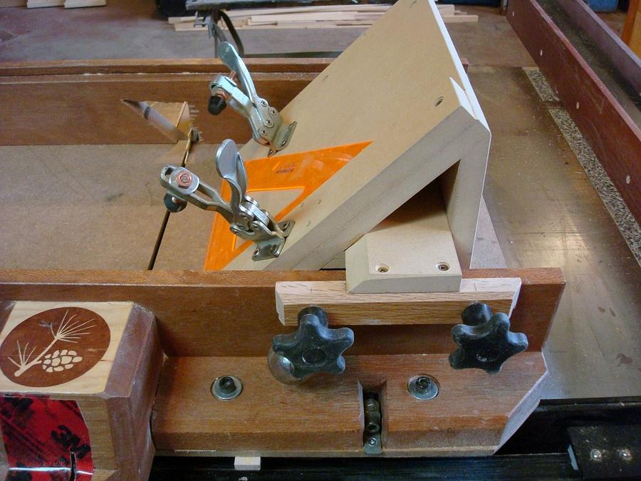 UNI Mitre key jig 