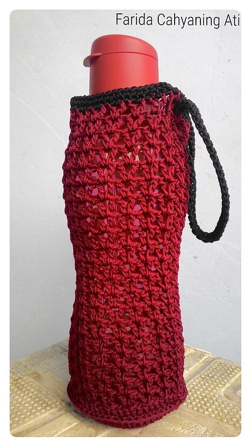 V stitch bottle cover