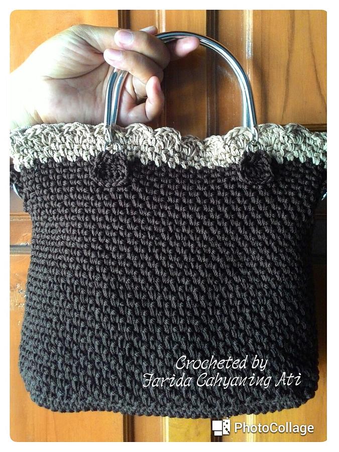 Moss stitch handbag