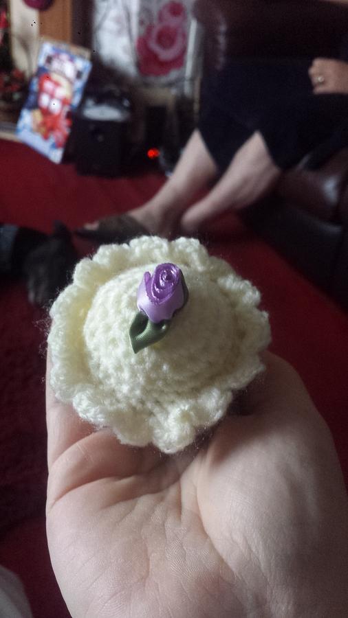 cupcake pin cushion.