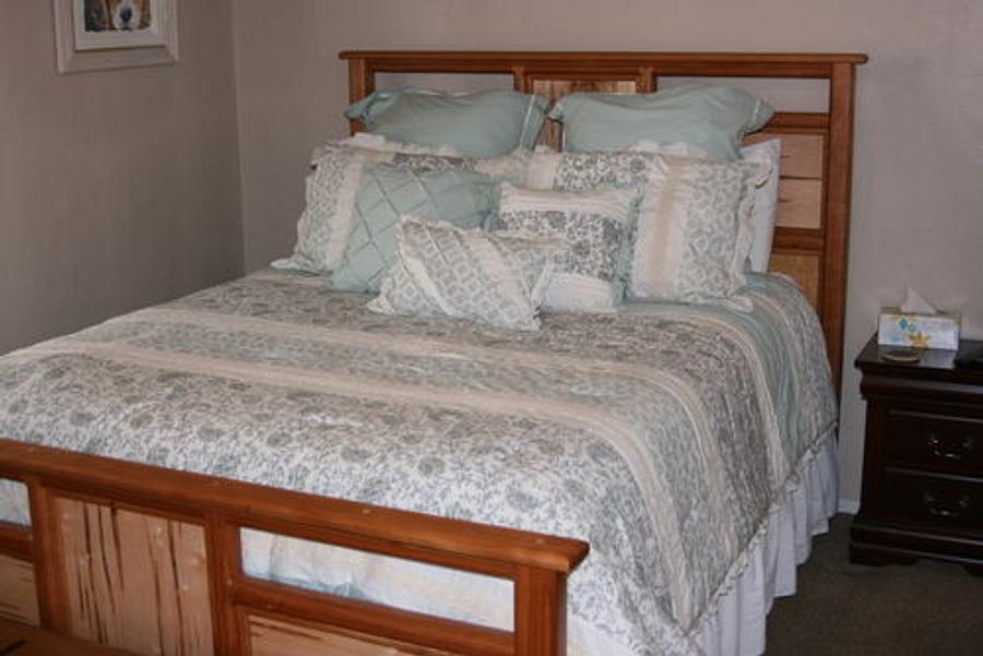 queen bed