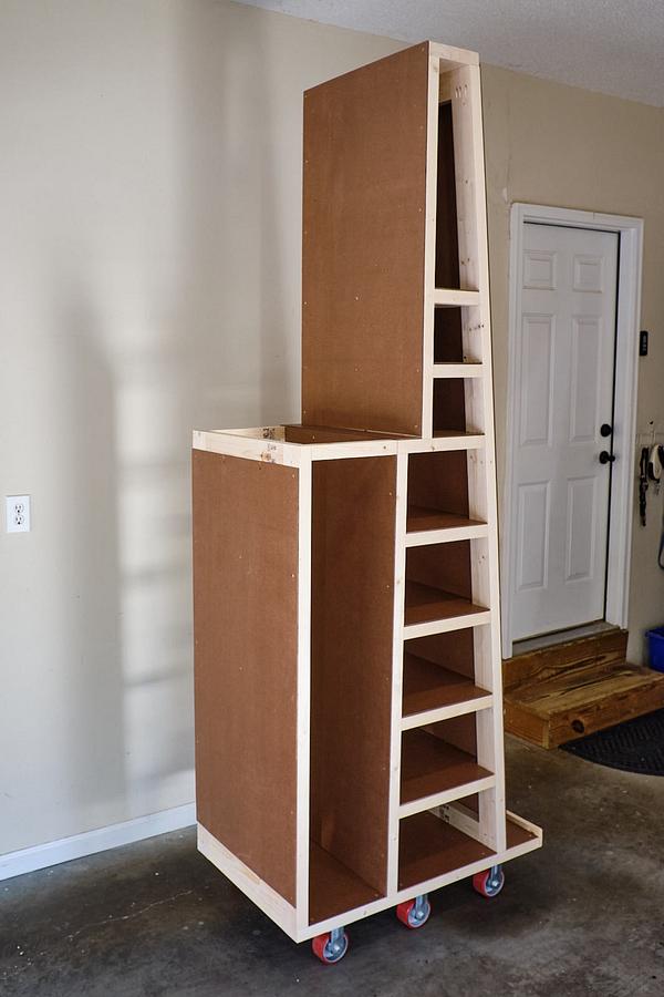 Scrap Lumber Rack for a Tricky Room