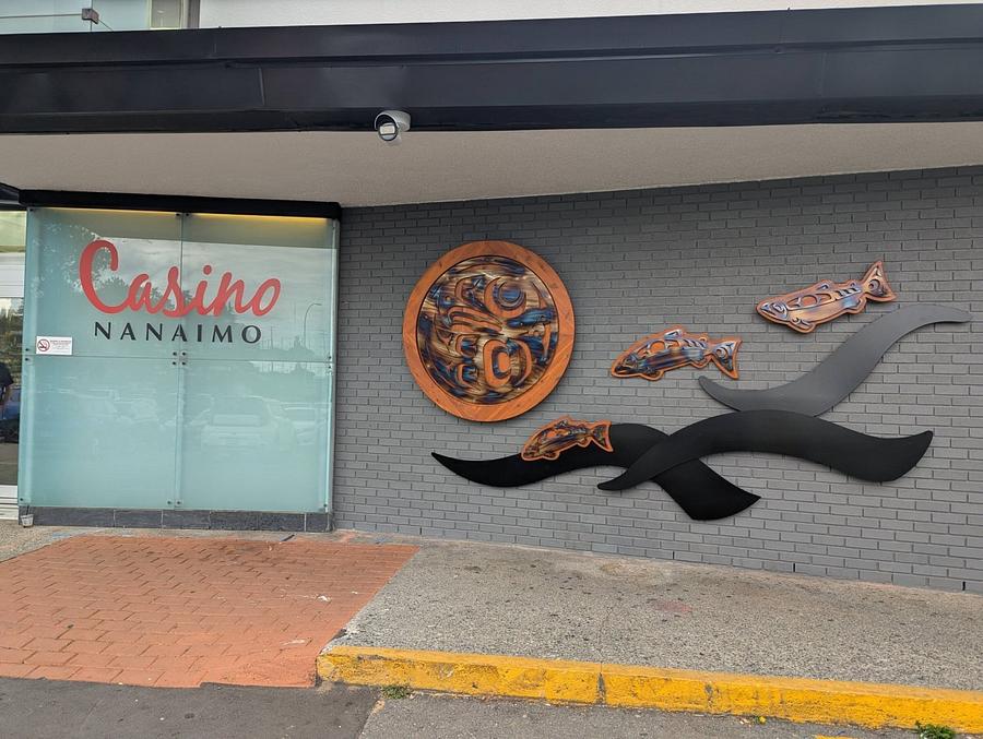 Casino, Indigenous wall Art Collaboration